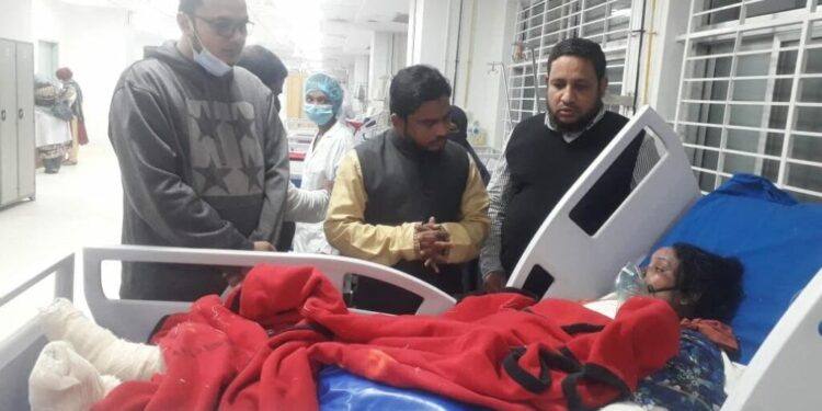 লঞ্চে অগ্নিকান্ডে ক্ষতিগ্রস্তদের জন্য সার্বিক সহযোগিতা নিয়ে জামায়াত পাশে থাকবে