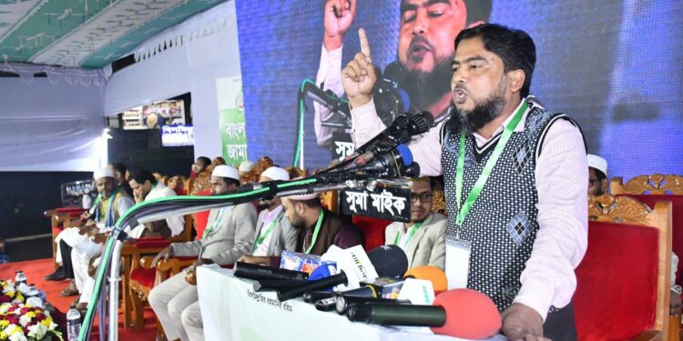 আওয়ামী লীগসহ তাদের সহযোগী সব দল ও সংগঠন নিষিদ্ধ করতে হবে