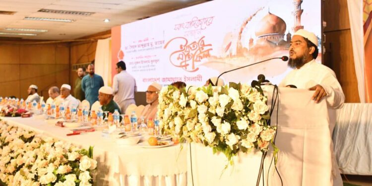 বাংলাদেশ জামায়াতে ইসলামী ঢাকা মহানগরী দক্ষিণের উদ্যোগে রাজধানীর ইস্কাটনের ঢাকা লেডিস ক্লাবে ইফতার মাহফিল অনুষ্ঠিত