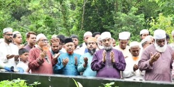 মাসব্যাপী কর্মসূচির অংশ হিসেবে জুলাই শহীদদের কবর জিয়ারত ও দোয়া